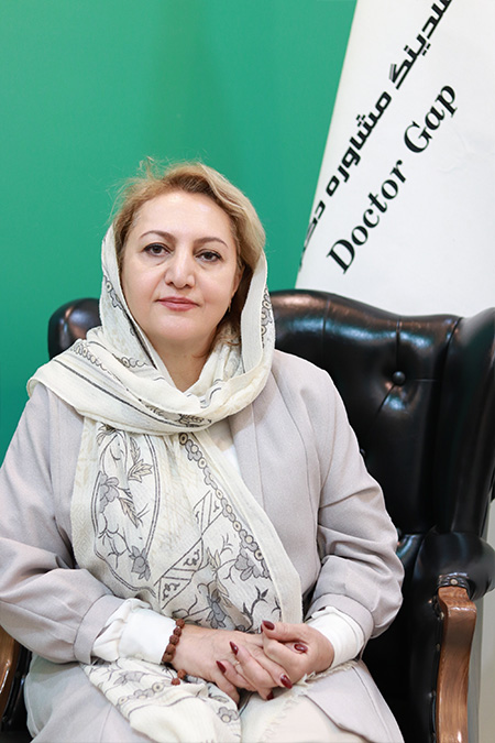افسانه پورمناف